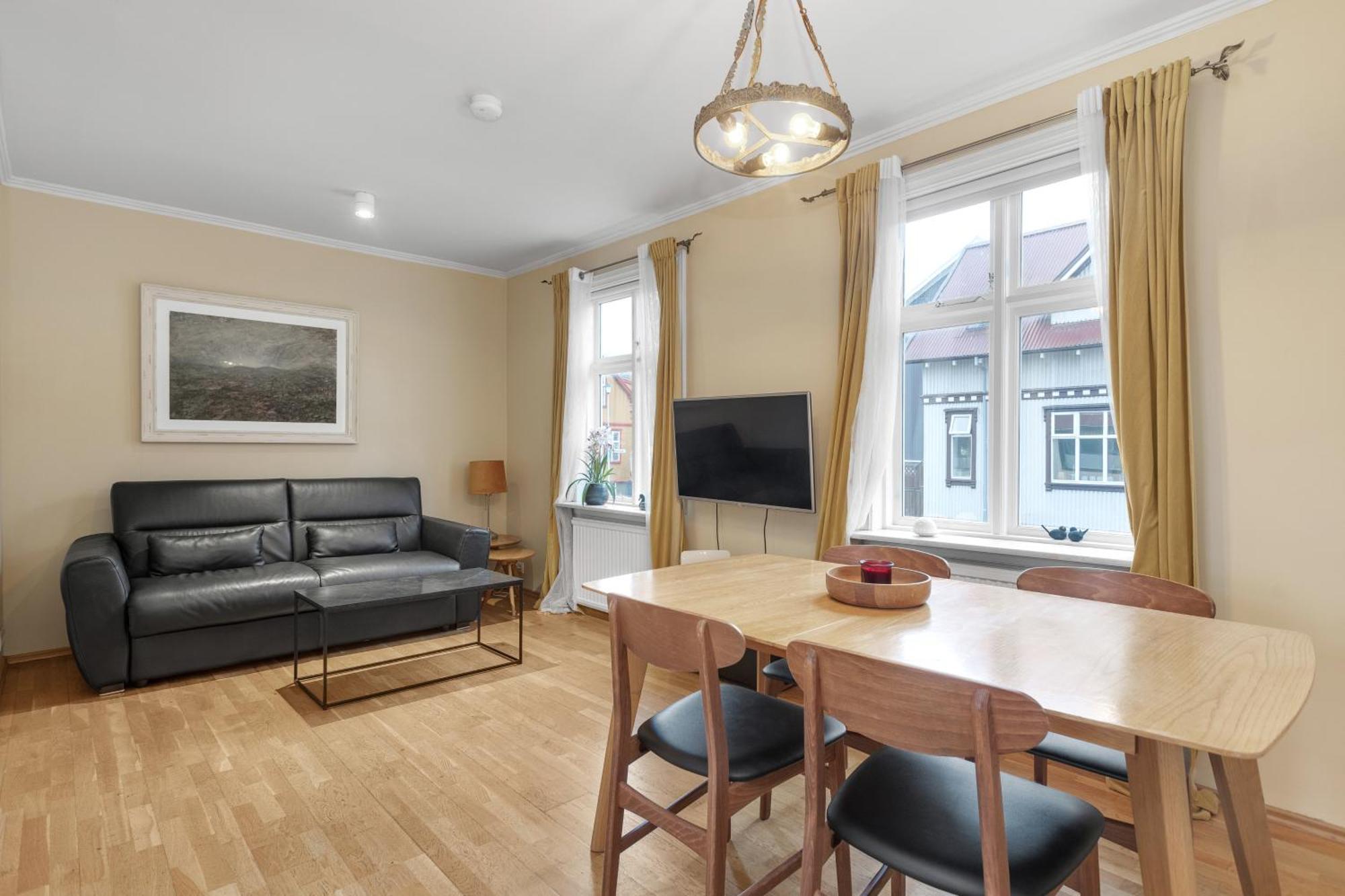 Live As Locals Apartments Reykjavik Luaran gambar