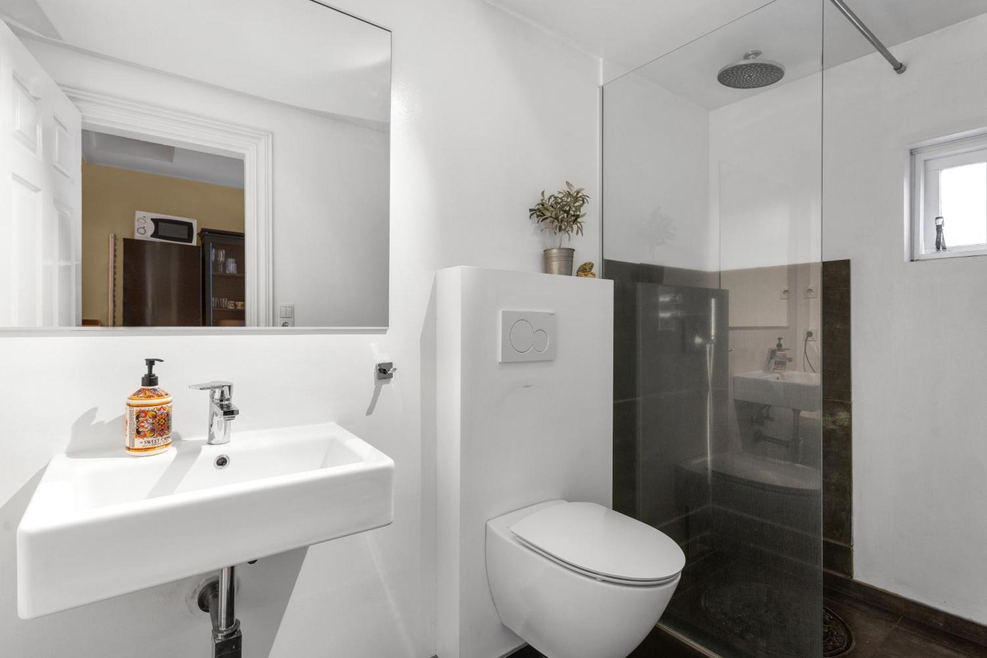 Live As Locals Apartments Reykjavik Bilik gambar